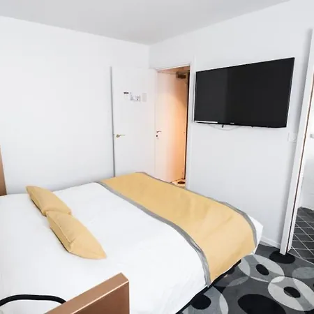 Forgeron De Hotel 3*